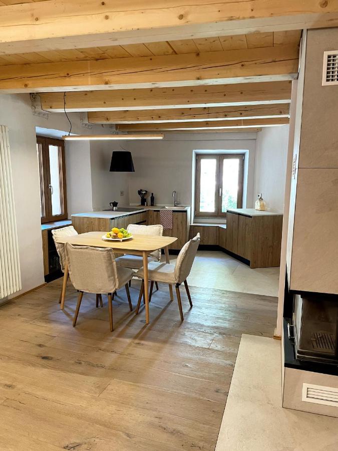 Alpine Chic Retreat Courmayeur
