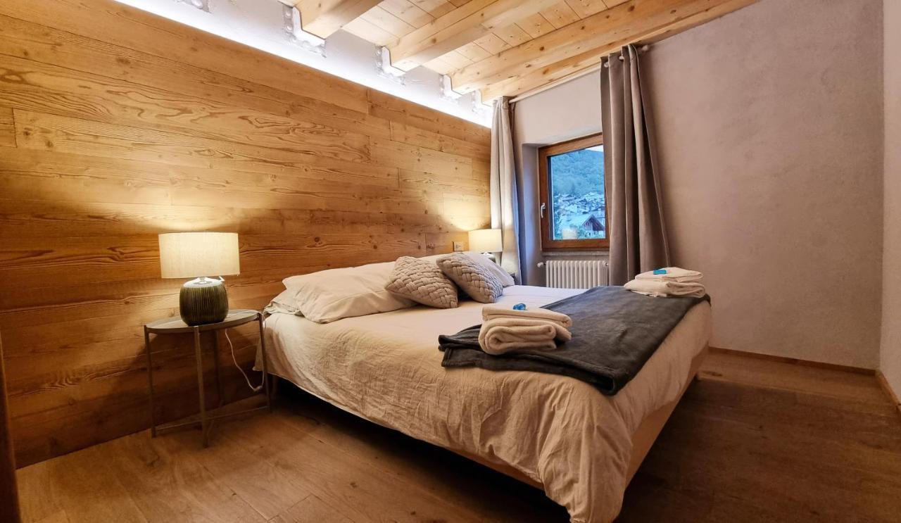 Alpine Chic Retreat Apartment Courmayeur