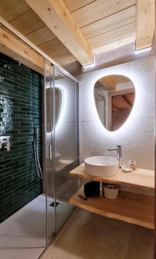 Alpine Chic Retreat Apartment Courmayeur