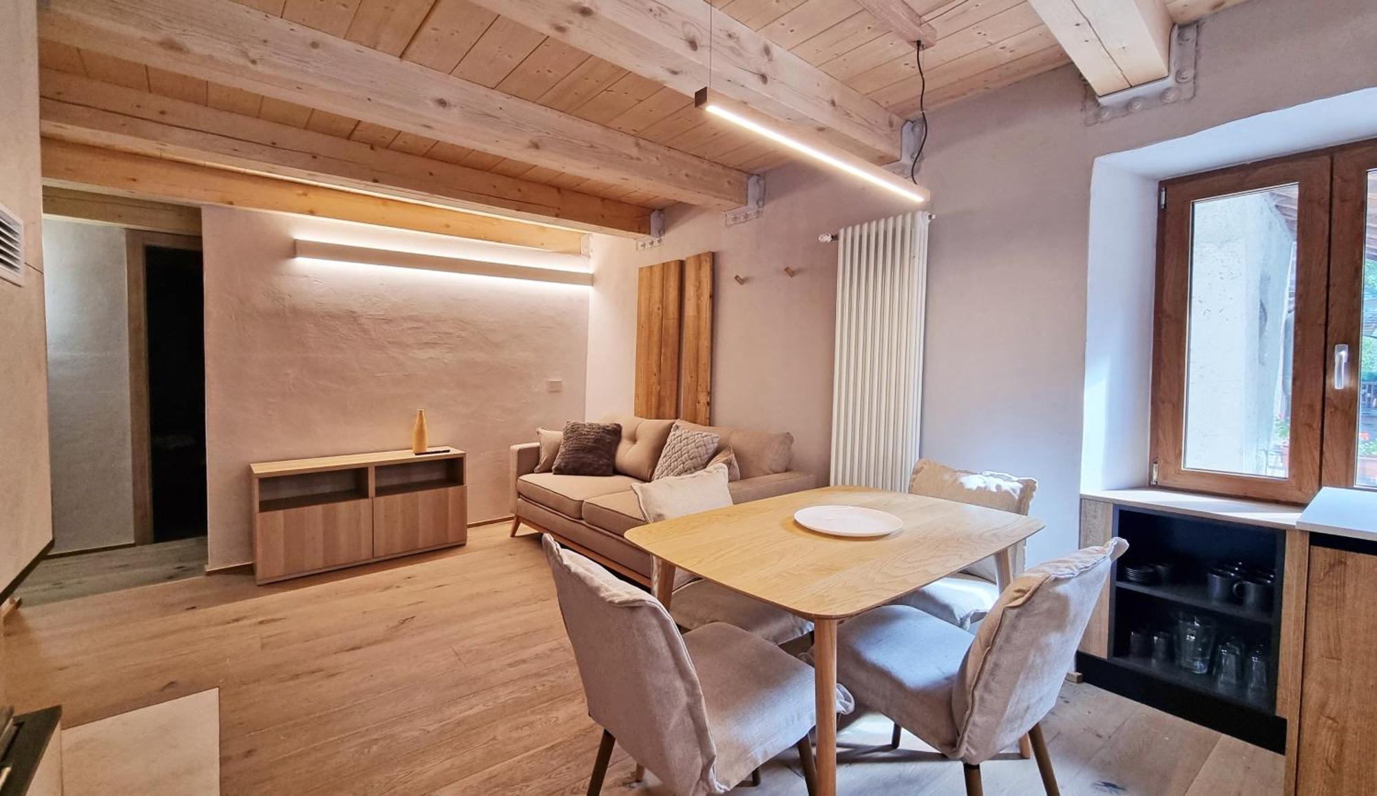 Alpine Chic Retreat Apartment